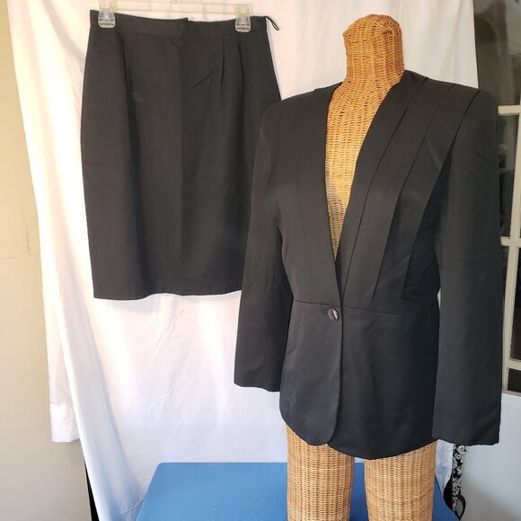 Atrium Collection Women's Black Two Piece Skirt Suit Size 12 - Picture 1 of 6